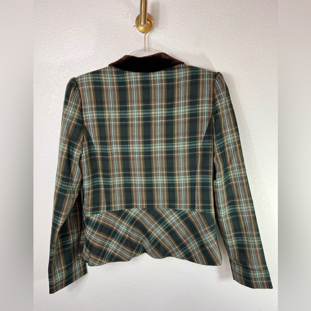 Tahari Green Plaid Blazer with Velvet Collar - Picture 2 of 13